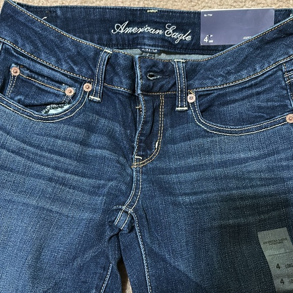 Women’s American Eagle Straight Jeans - Size 4 Long - Picture 3 of 5